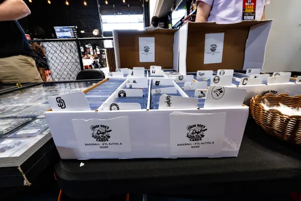 Mom and Pop Card Show photo