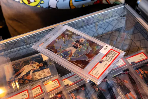 Mom and Pop Card Show photo