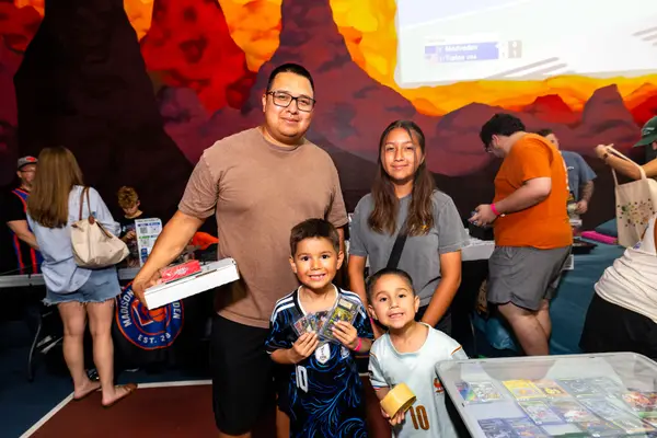 Mom and Pop Card Show photo