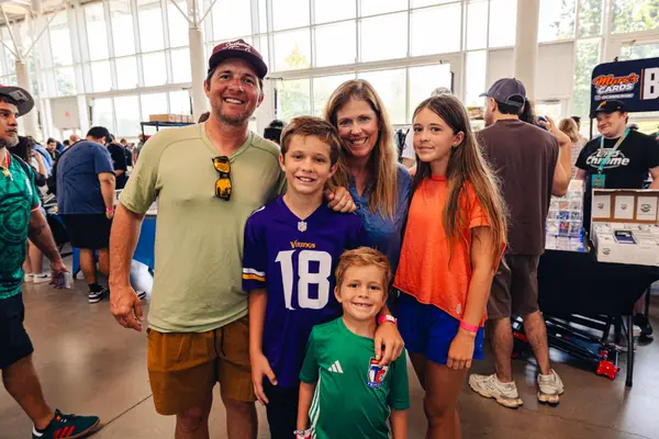 Mom and Pop Card Show photo