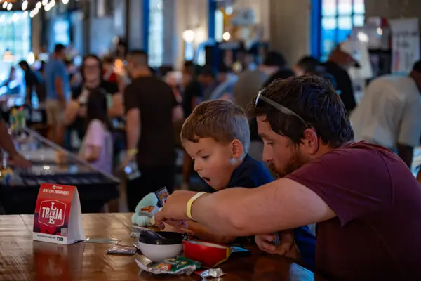 Mom and Pop Card Show photo