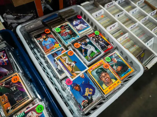 Mom and Pop Card Show photo